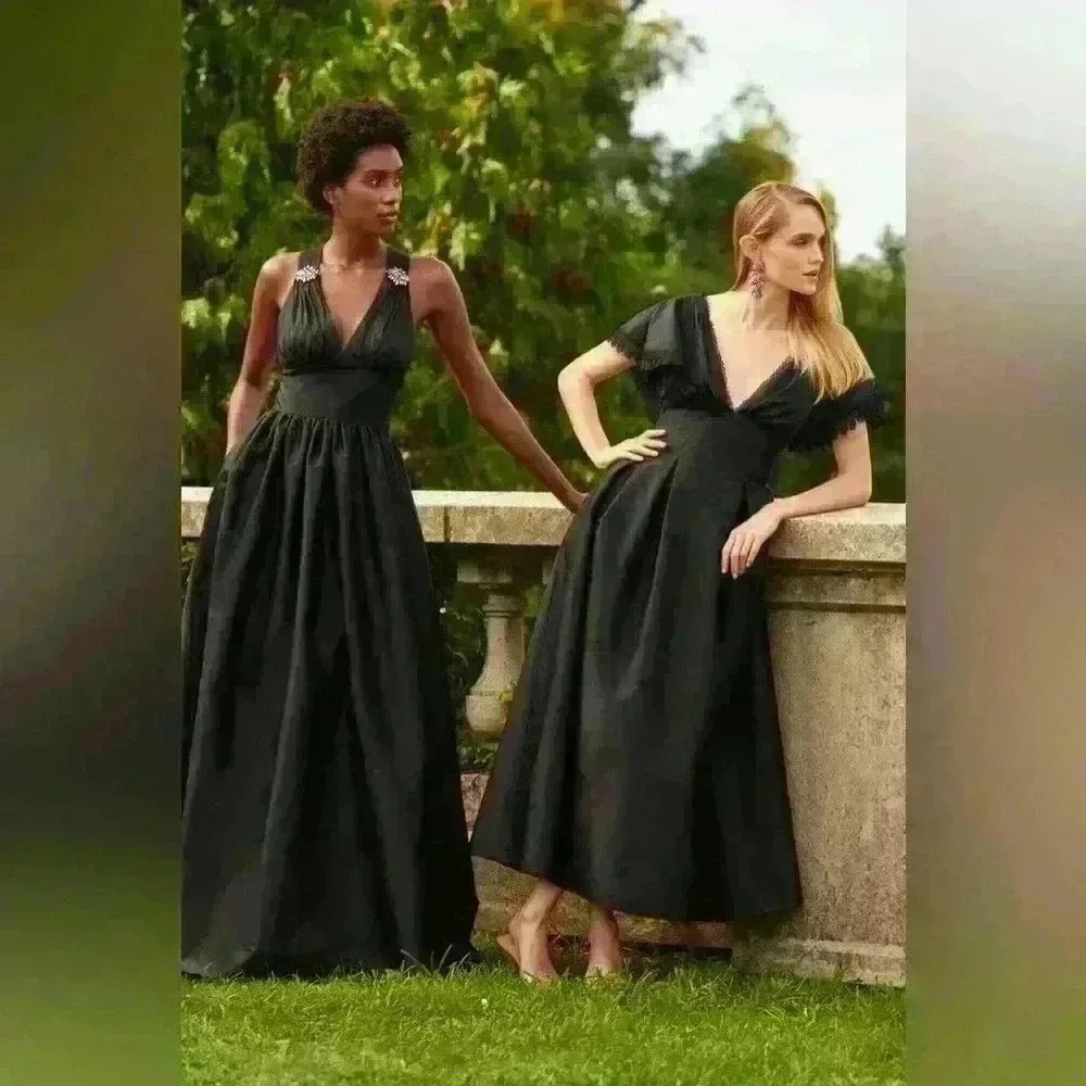 Sachin and Babi Sara Black V-Neck Gown Dress Size 4